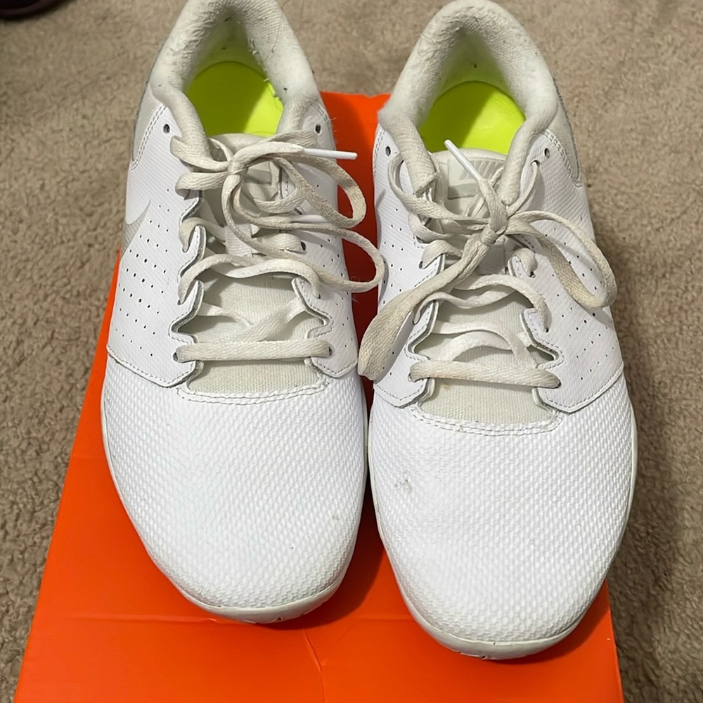 WMNS NIKE CHEER SIDELINE IV